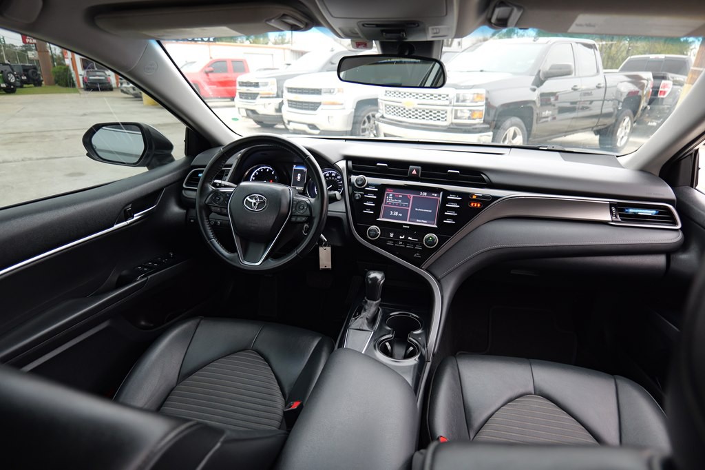 2020 Toyota Camry Image 59