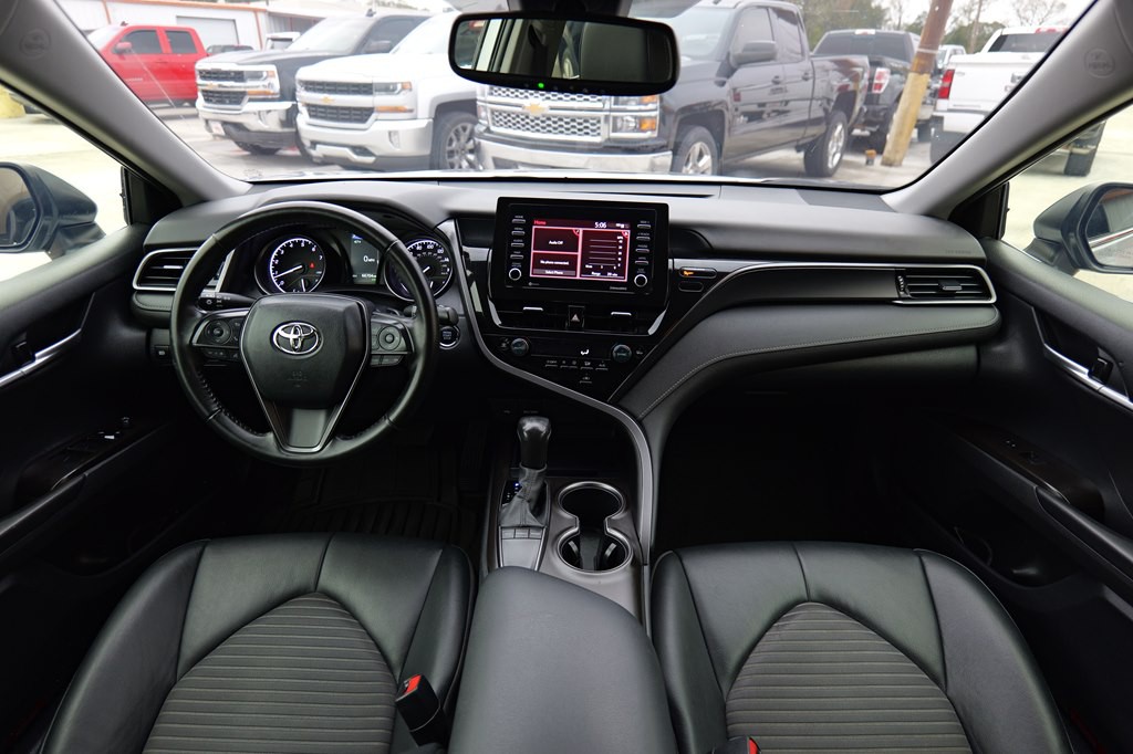 2023 Toyota Camry Image 40