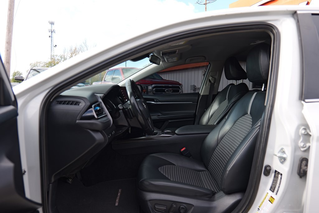 2023 Toyota Camry Image 12