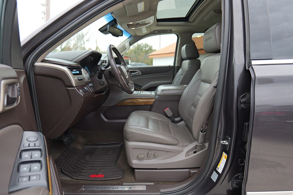 2017 GMC Yukon Image 11