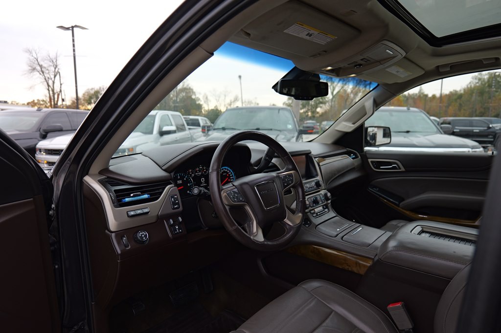 2017 GMC Yukon Image 12