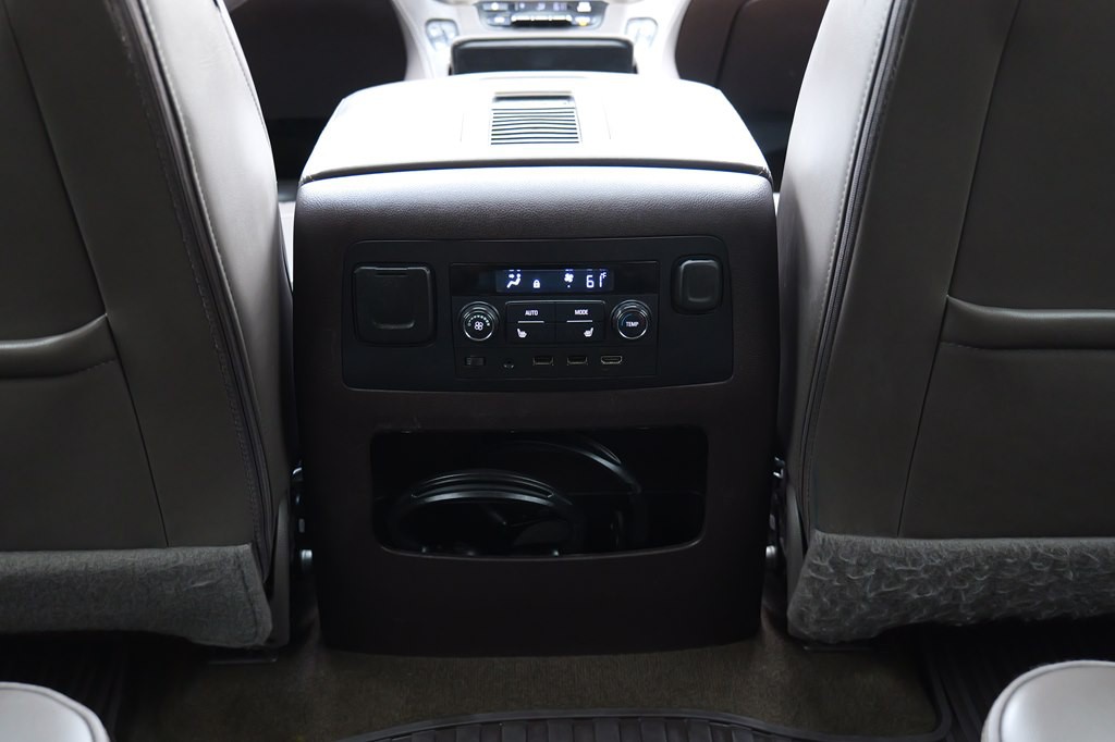 2017 GMC Yukon Image 43