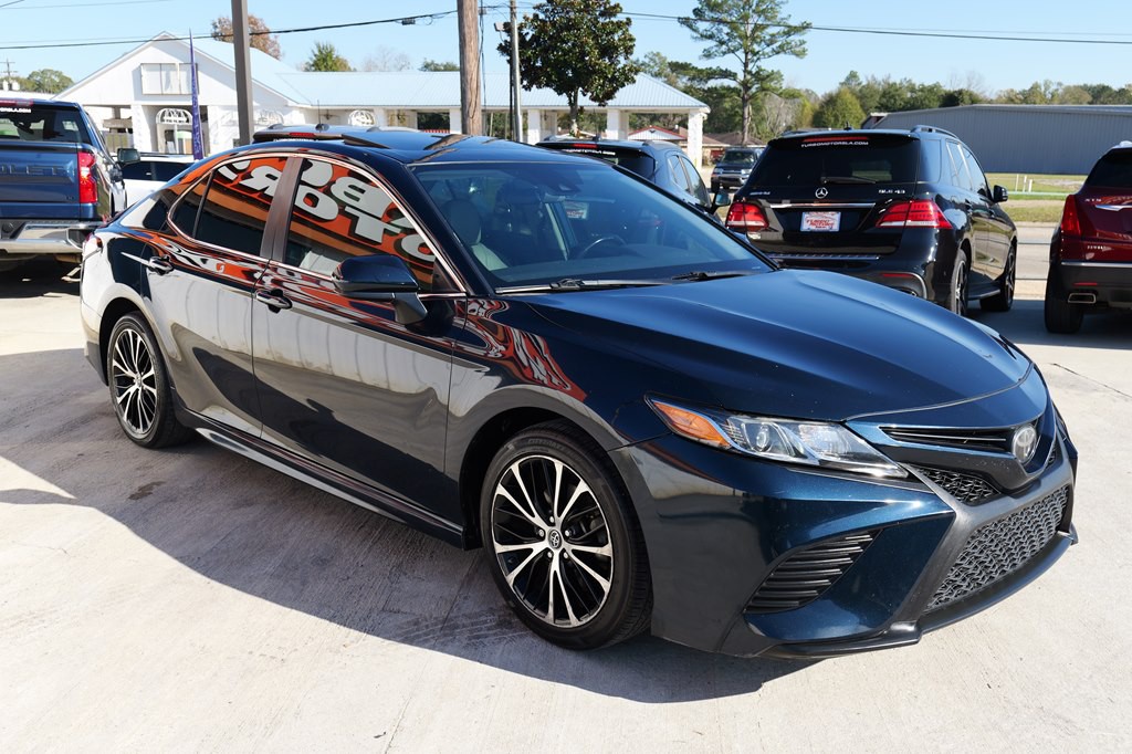 2019 Toyota Camry Image 5