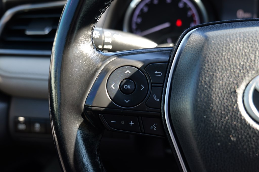 2019 Toyota Camry Image 23