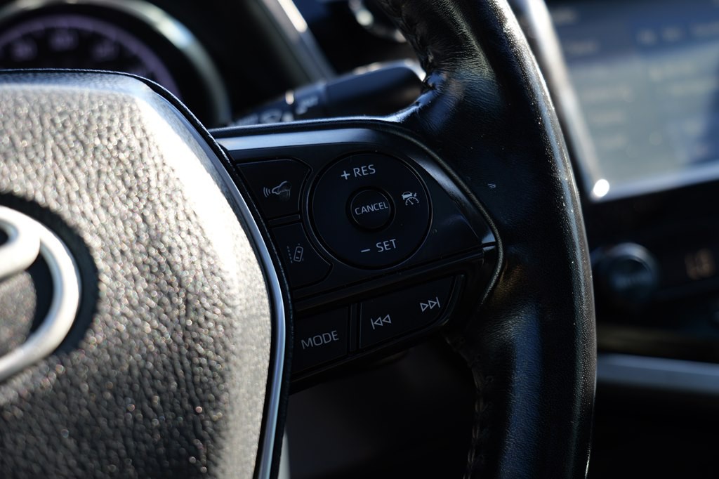 2019 Toyota Camry Image 24