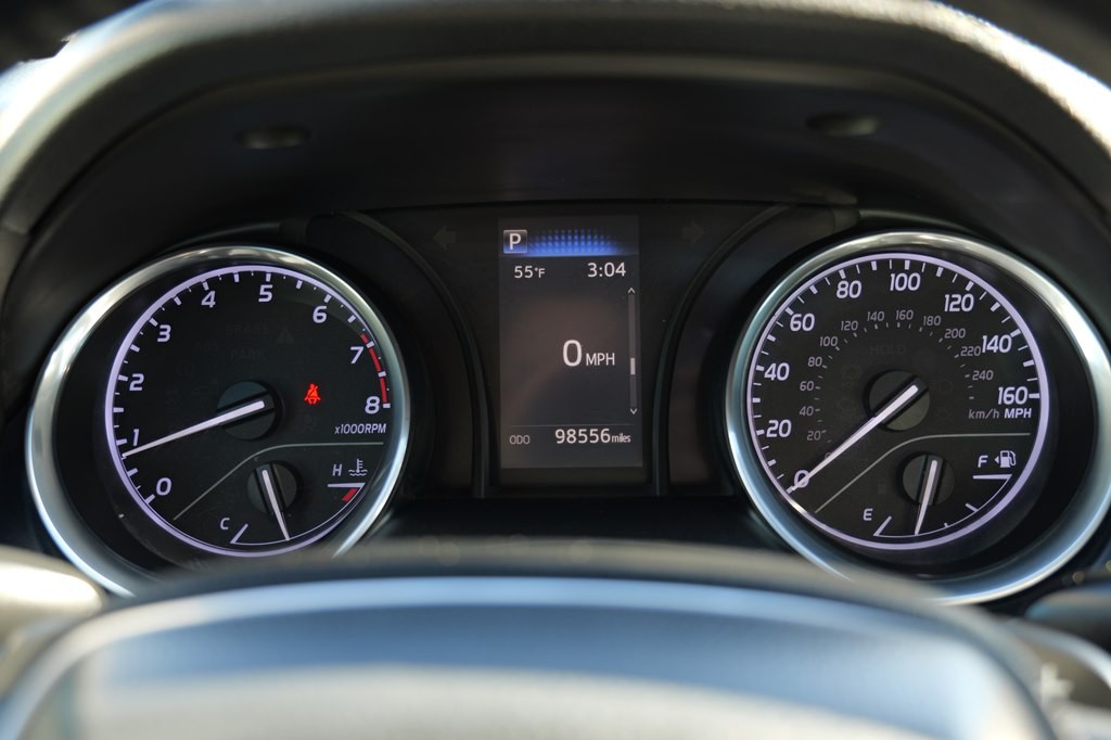 2019 Toyota Camry Image 25