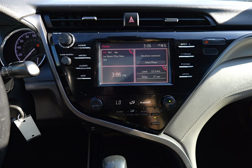 2019 Toyota Camry Image 27