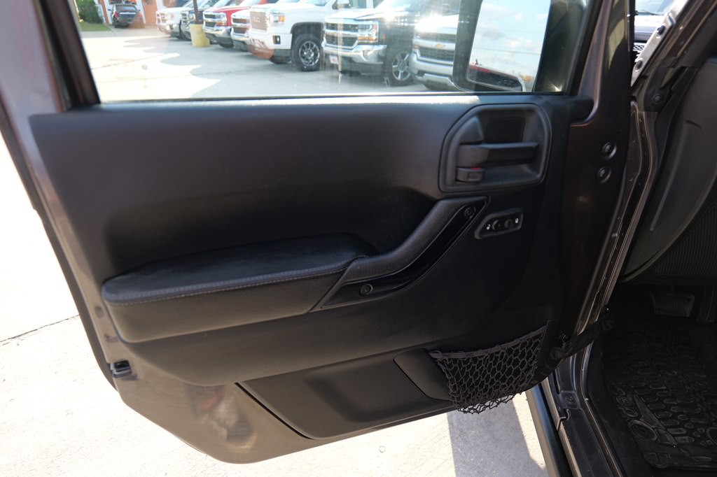2016 Jeep Wrangler Unlimited Image 11