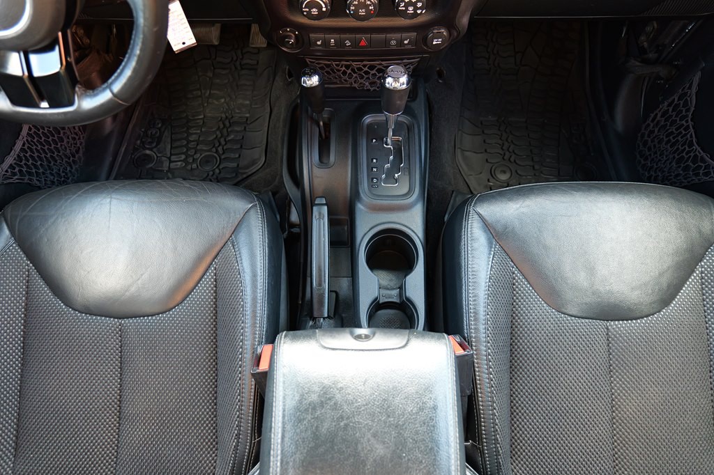 2016 Jeep Wrangler Unlimited Image 38