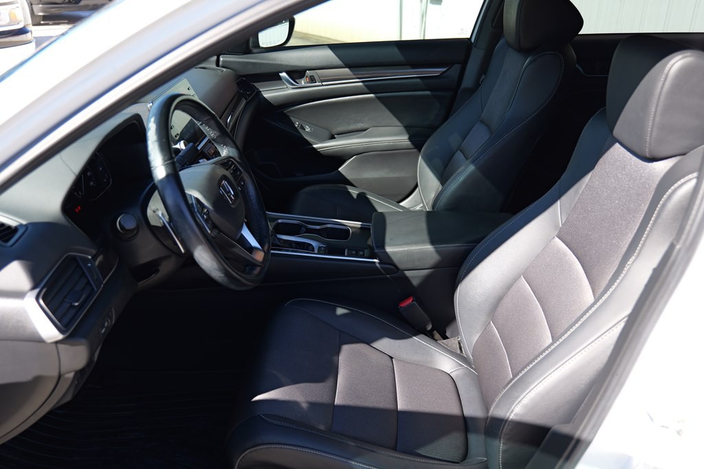 2020 Honda Accord Image 12