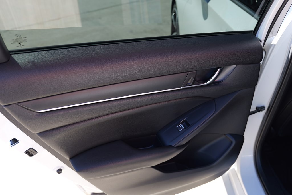 2020 Honda Accord Image 14