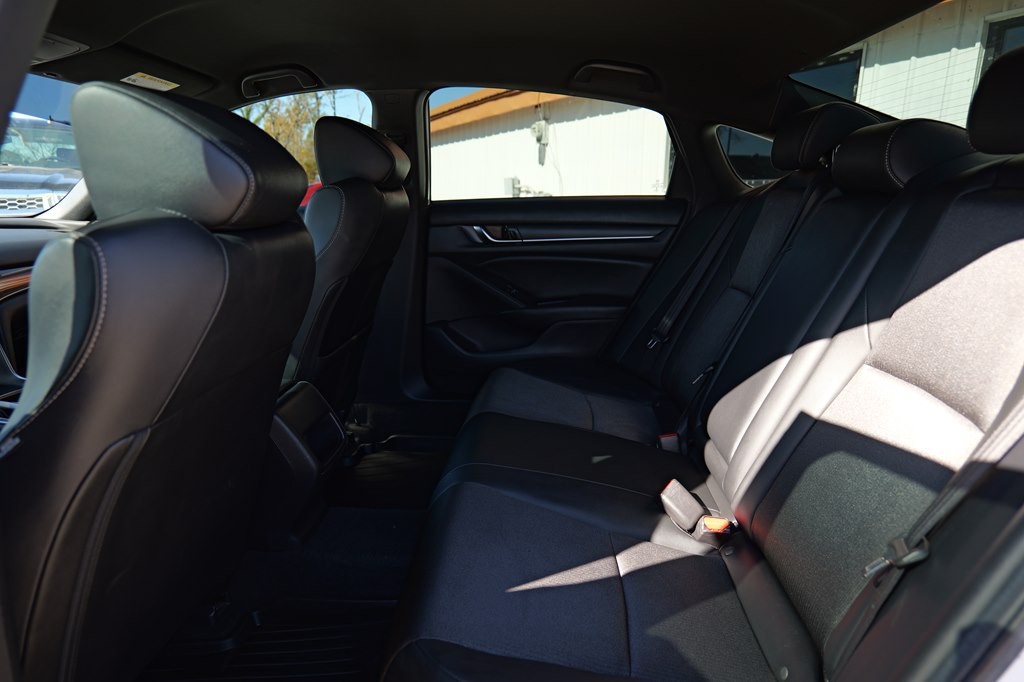 2020 Honda Accord Image 16