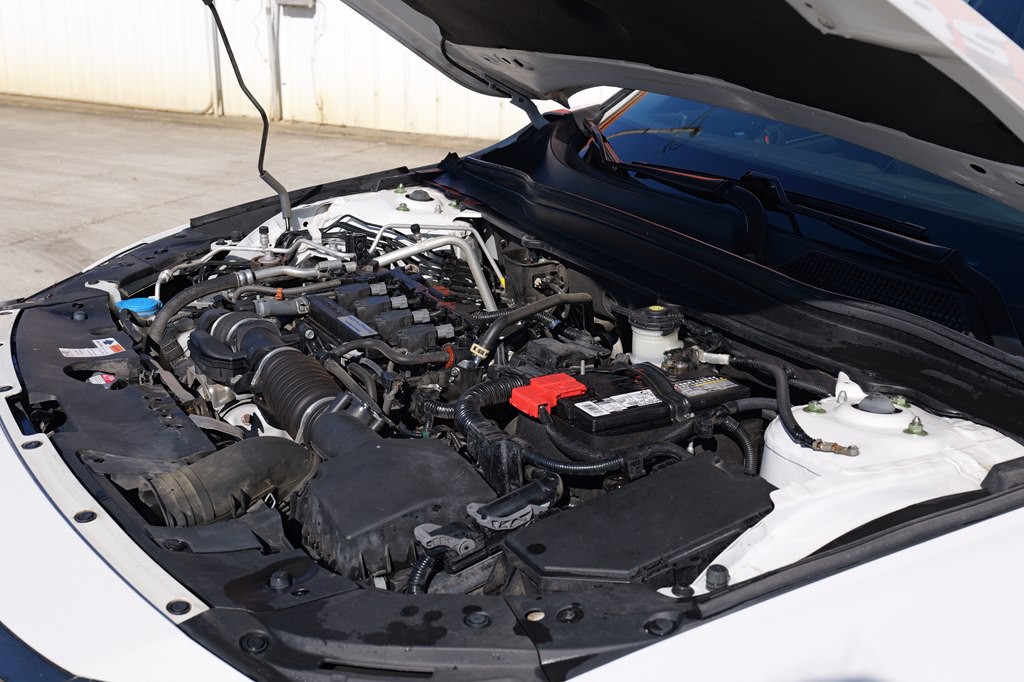 2020 Honda Accord Image 32