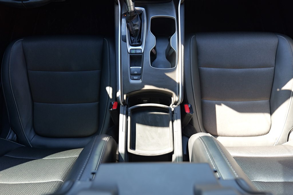 2020 Honda Accord Image 42