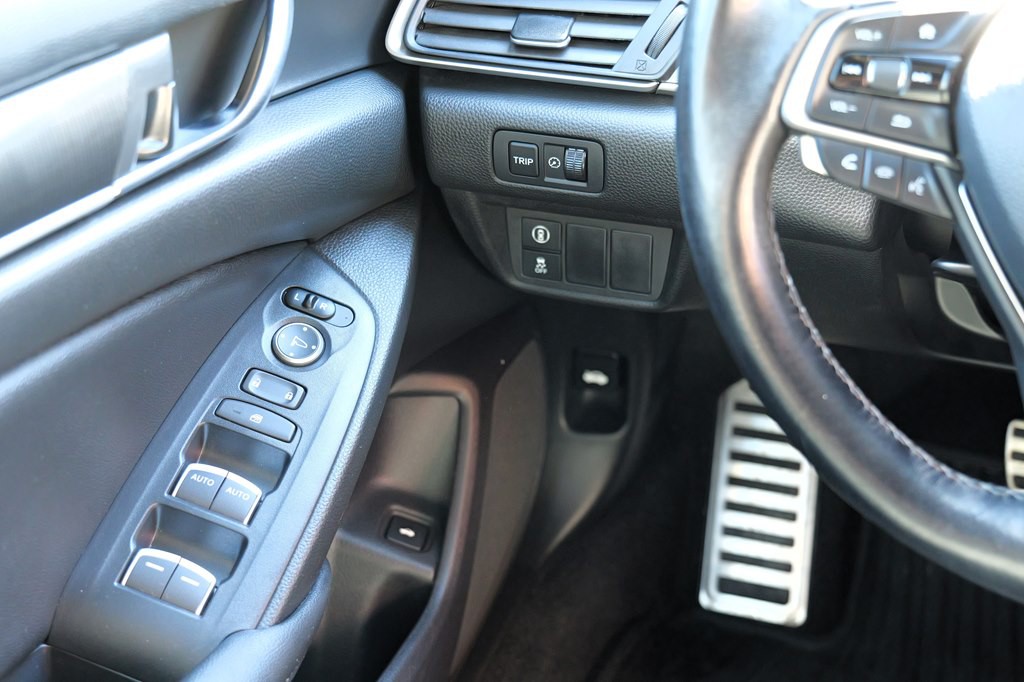 2020 Honda Accord Image 45