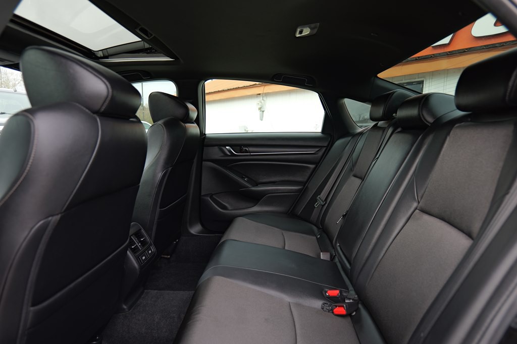 2022 Honda Accord Image 16