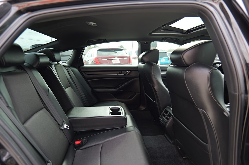 2022 Honda Accord Image 21