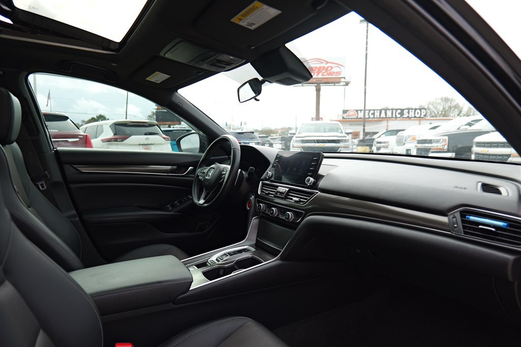 2022 Honda Accord Image 24