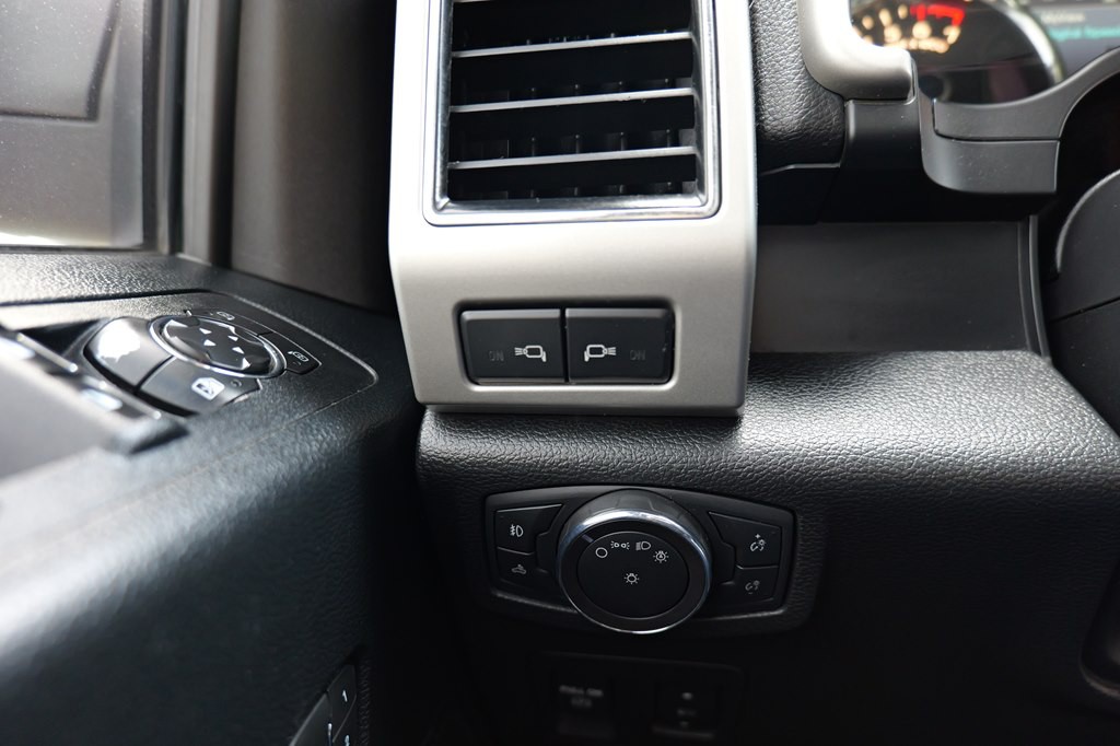 2018 Ford F-150 Image 38