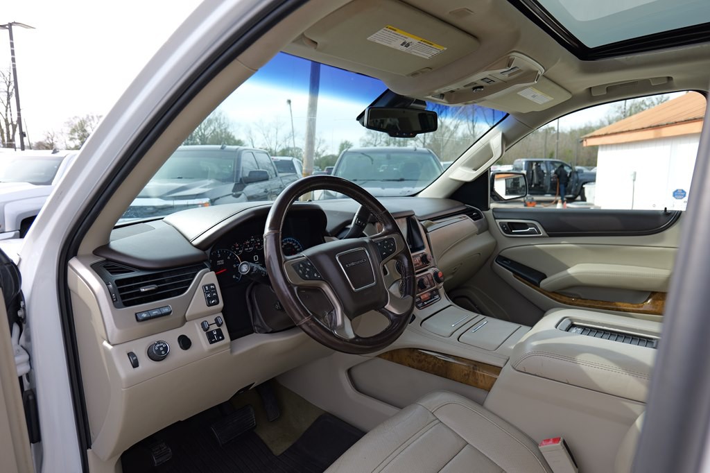 2017 GMC Yukon Image 11