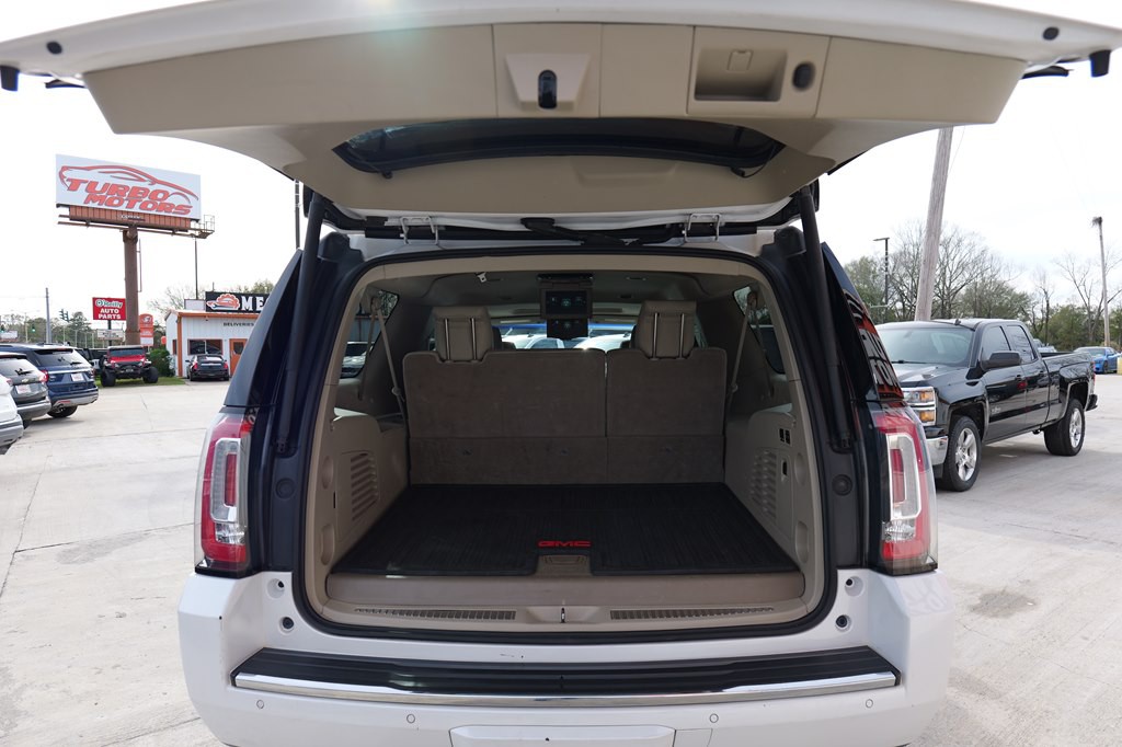 2017 GMC Yukon Image 18