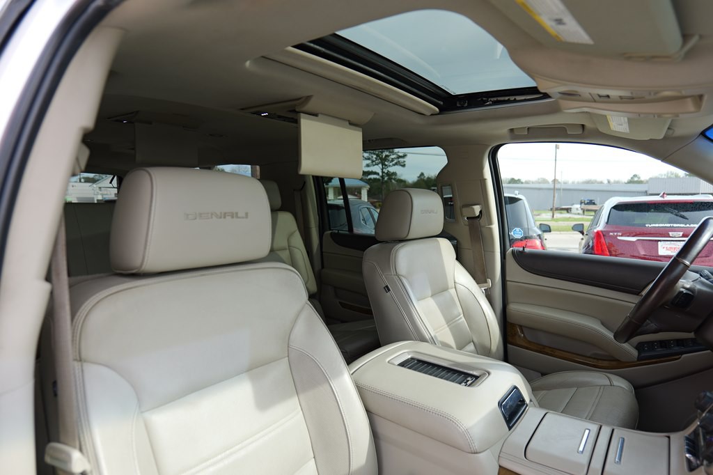 2017 GMC Yukon Image 27