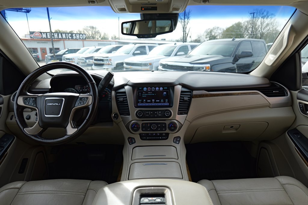 2017 GMC Yukon Image 35