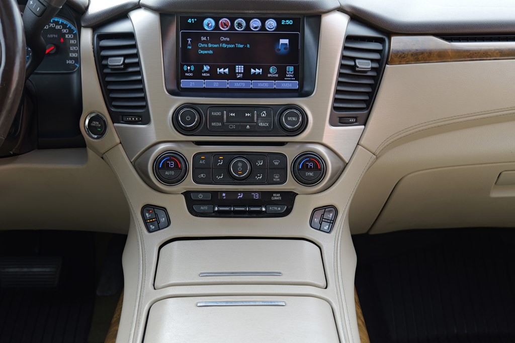 2017 GMC Yukon Image 38