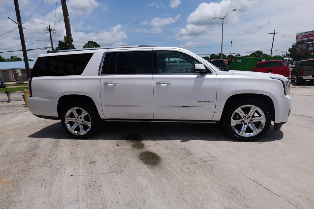 2017 GMC Yukon Image 48