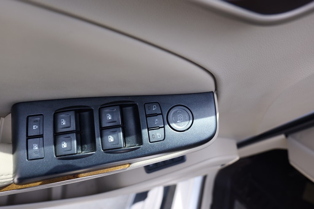 2017 GMC Yukon Image 55