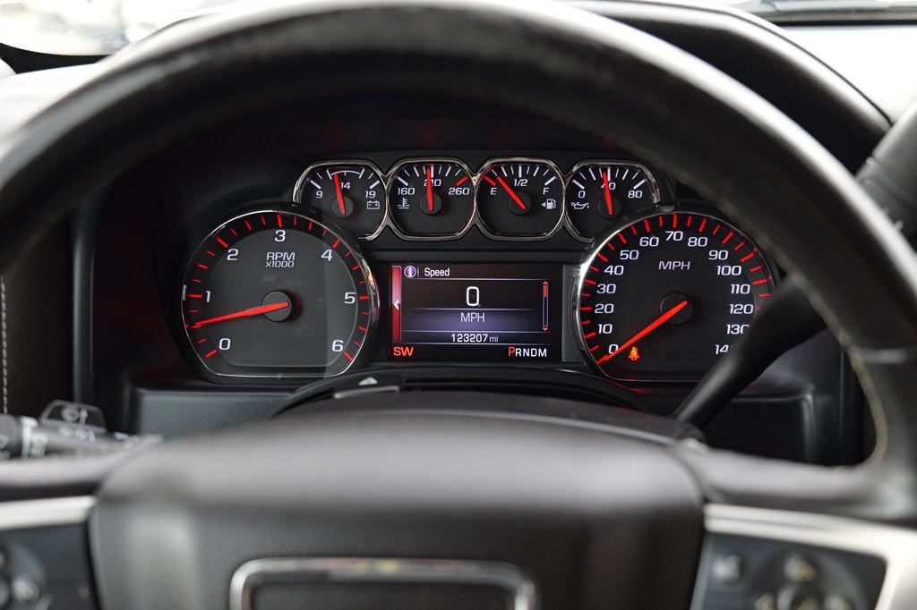 2015 GMC Sierra Image 33