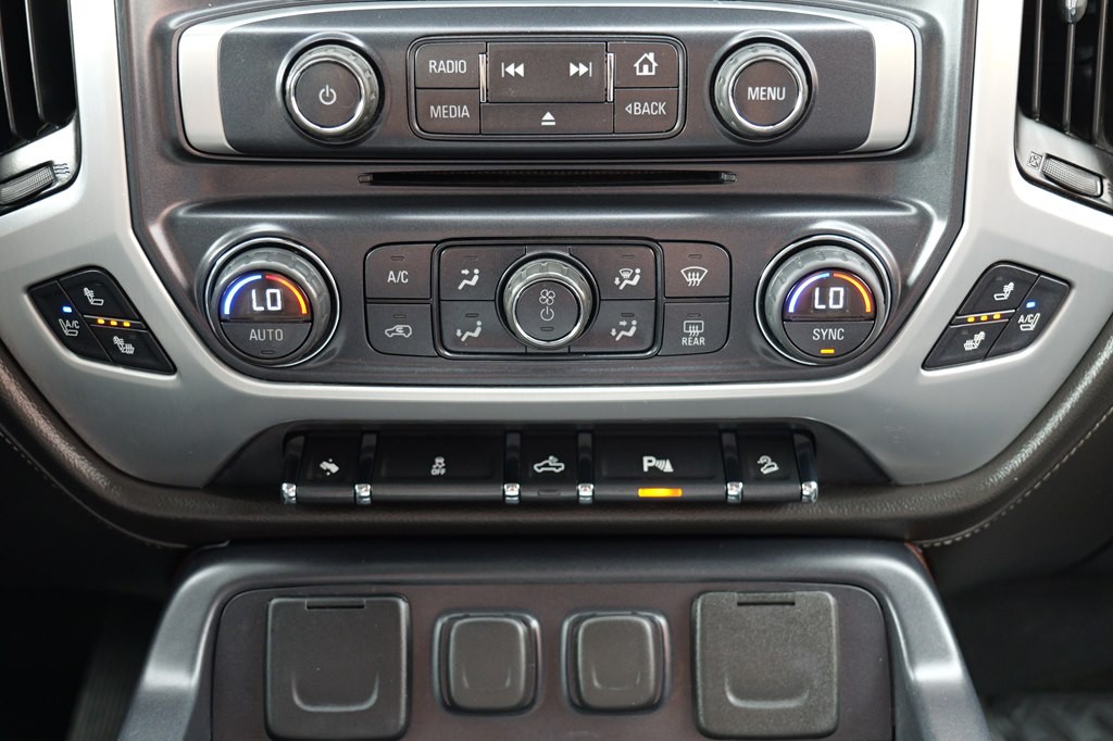 2015 GMC Sierra Image 38