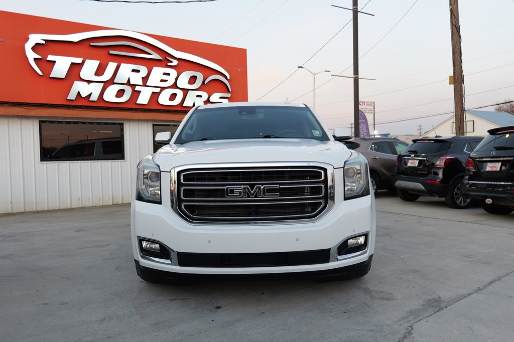 2017 GMC Yukon Image 2