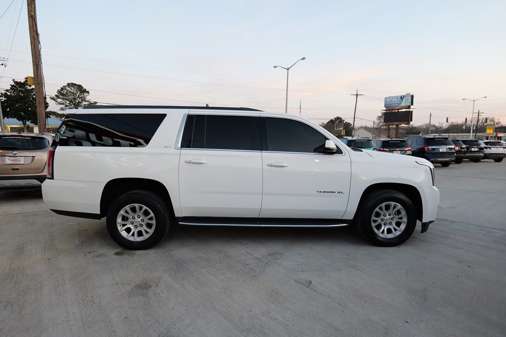 2017 GMC Yukon Image 4