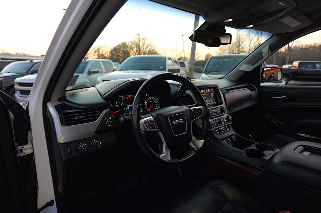 2017 GMC Yukon Image 11