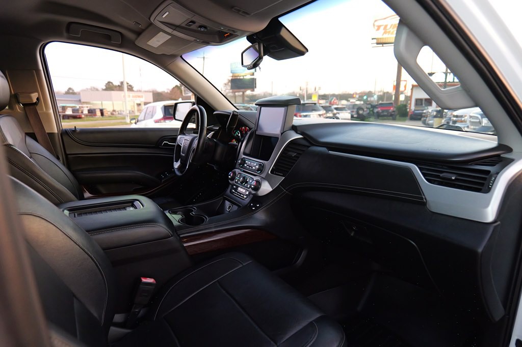 2017 GMC Yukon Image 33