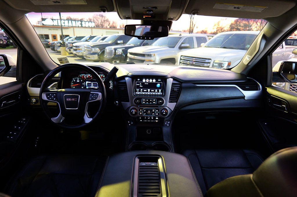 2017 GMC Yukon Image 43