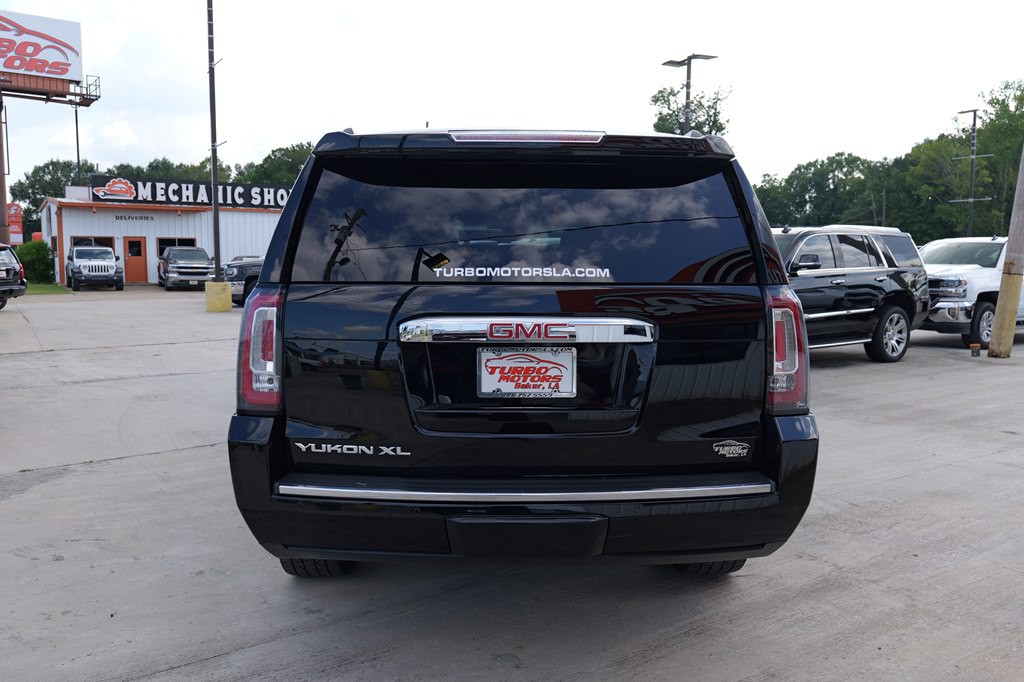 2016 GMC Yukon Image 16