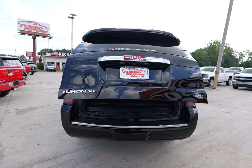 2016 GMC Yukon Image 17