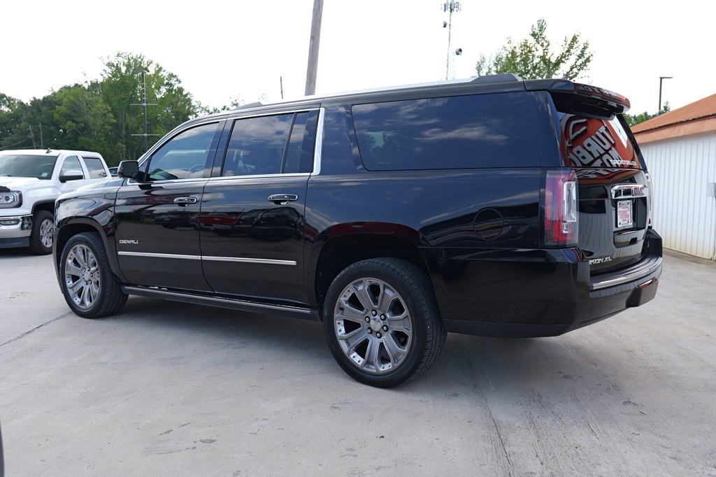 2016 GMC Yukon Image 23