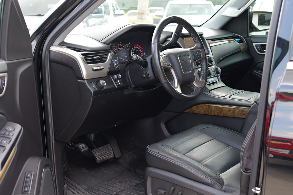 2016 GMC Yukon Image 24