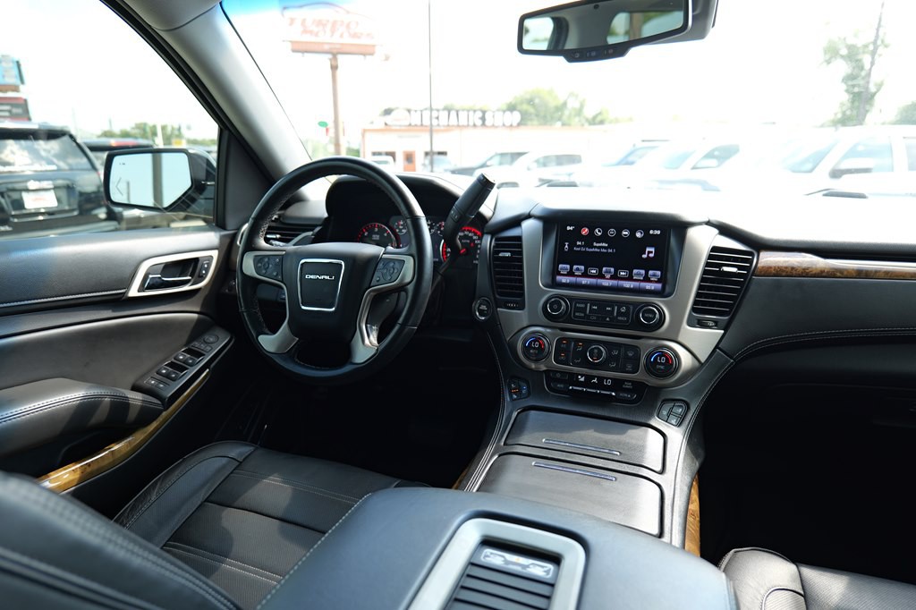 2016 GMC Yukon Image 45