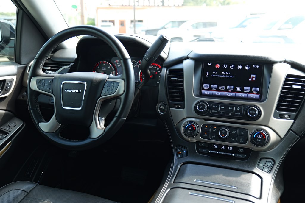 2016 GMC Yukon Image 46