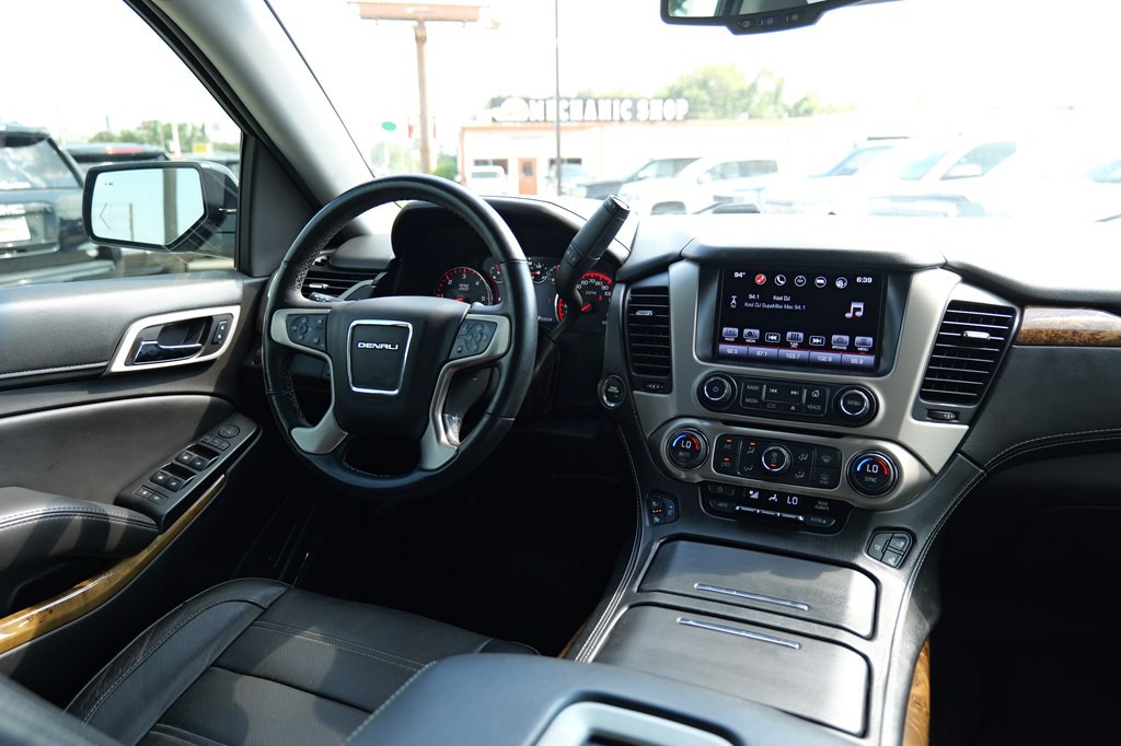 2016 GMC Yukon Image 47