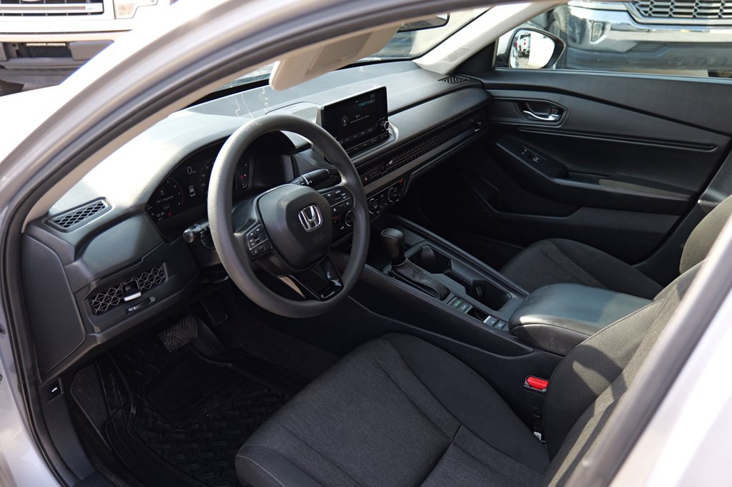 2023 Honda Accord Image 11