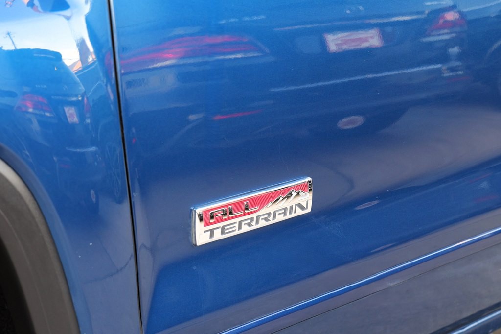 2018 GMC Sierra Image 12