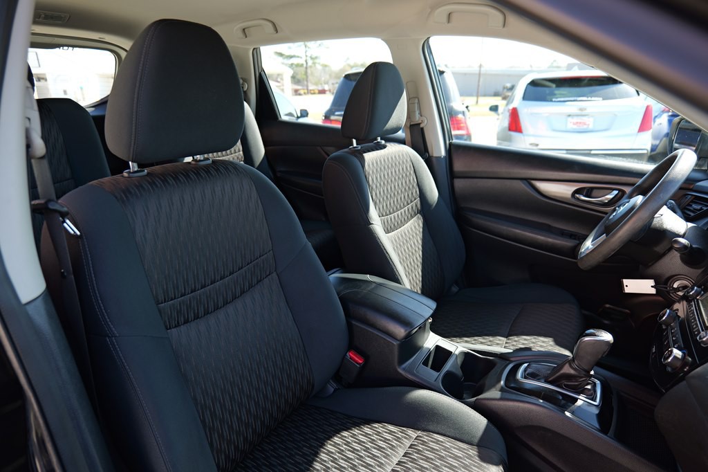 2017 Nissan Rogue Image 29