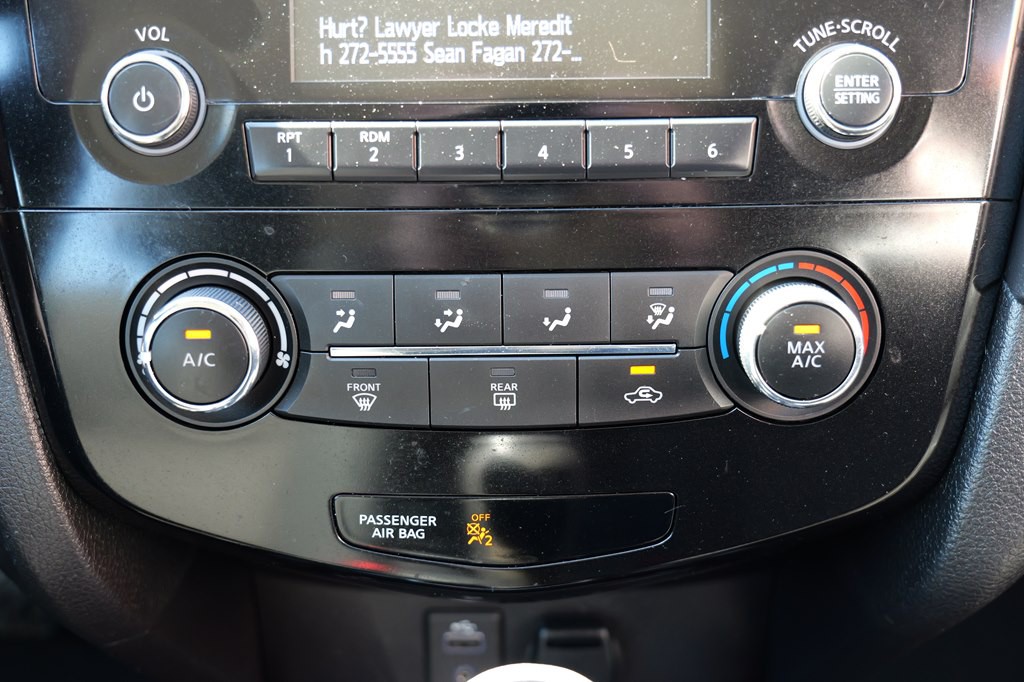 2017 Nissan Rogue Image 37