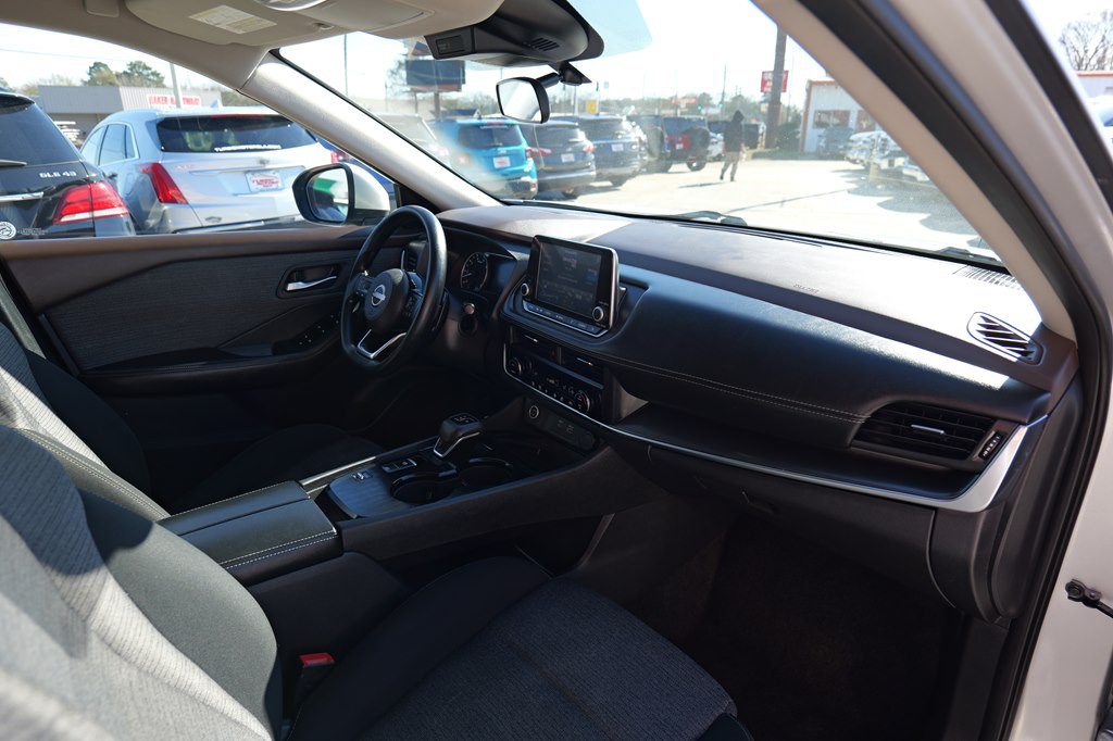 2023 Nissan Rogue Image 31