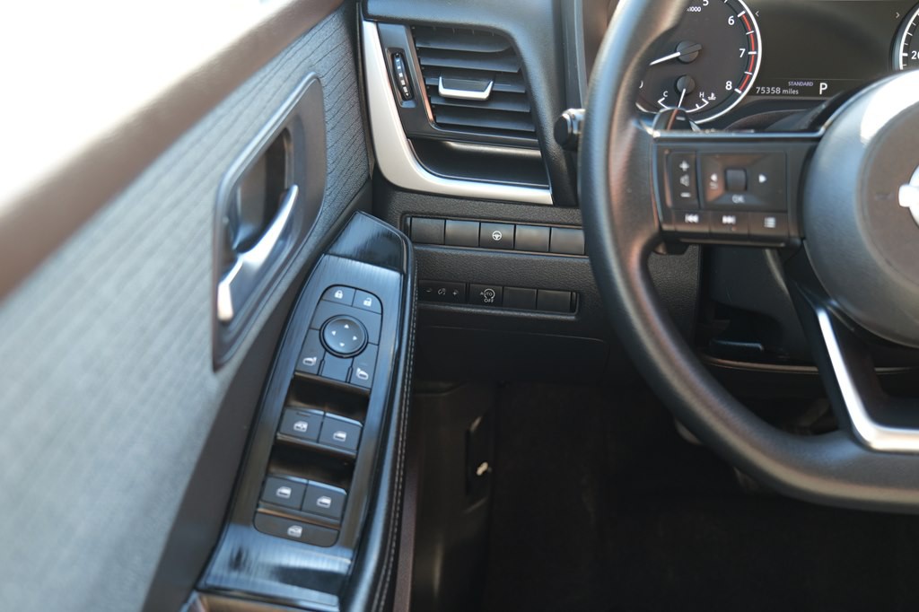 2023 Nissan Rogue Image 42